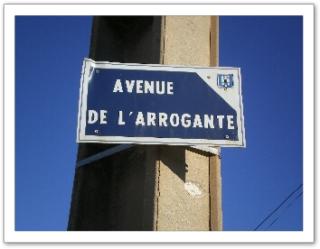 arrogante rue  la capte